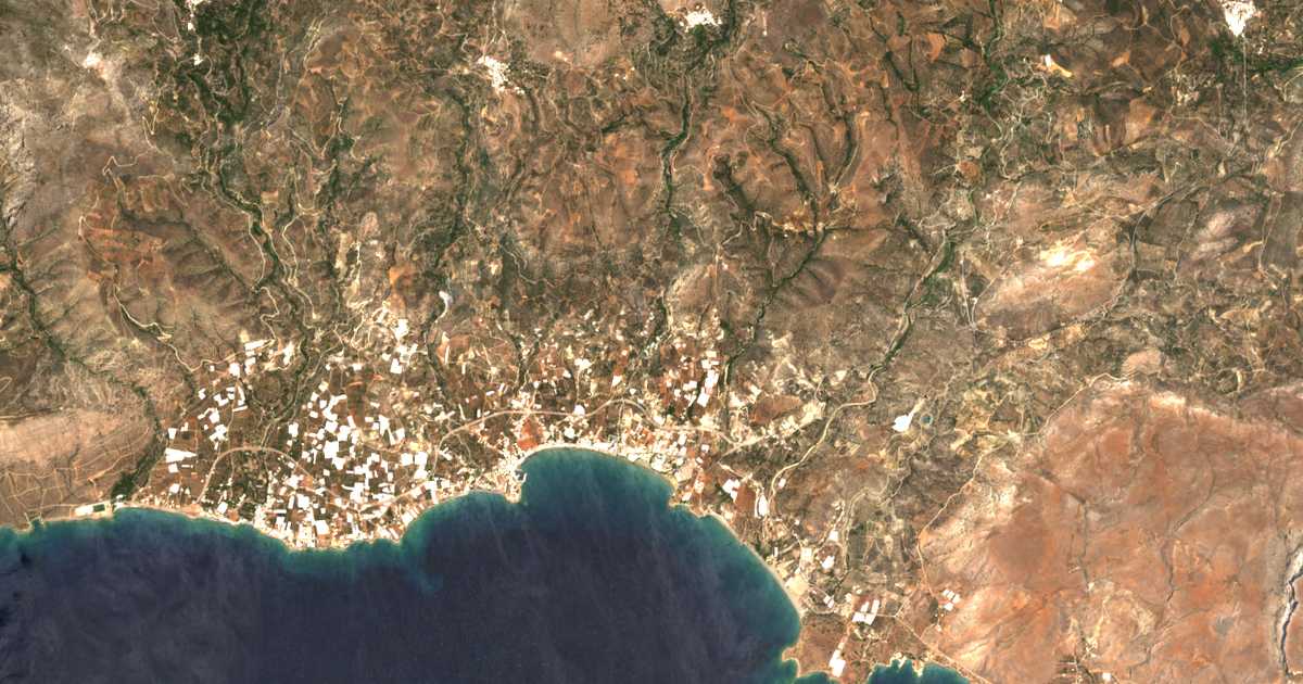 Satellitenkarte von Áspros Potamós