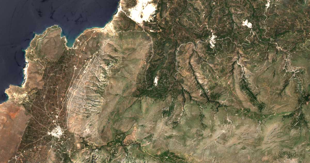 Satellitenkarte von Lástros