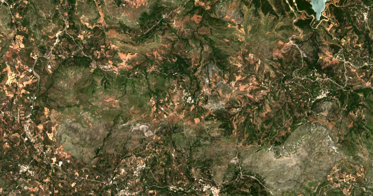 Satellitenkarte von Karínai