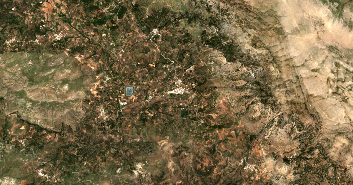 Satellitenkarte von Fourfourás