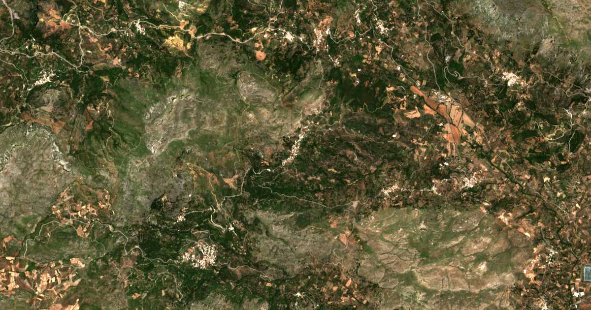Satellitenkarte von Méronas