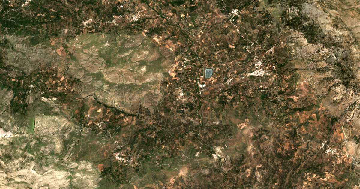 Satellitenkarte von Petrochórion