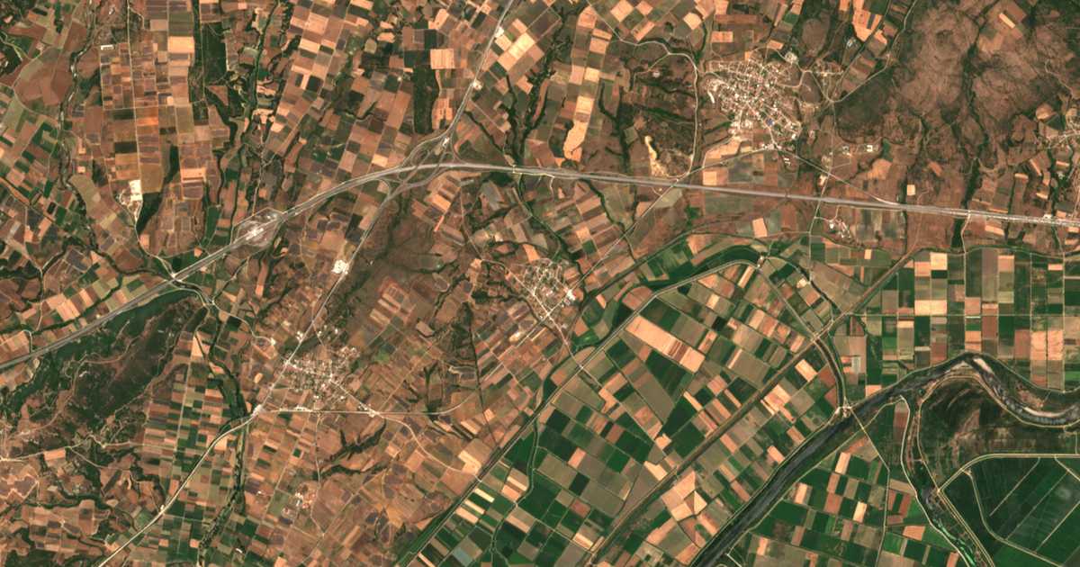 Satellitenkarte von Vrysoúla