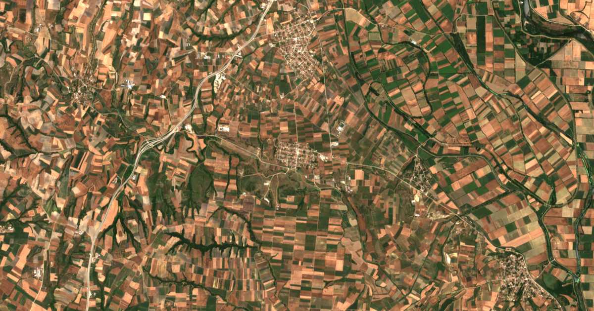 Satellitenkarte von Asiménion
