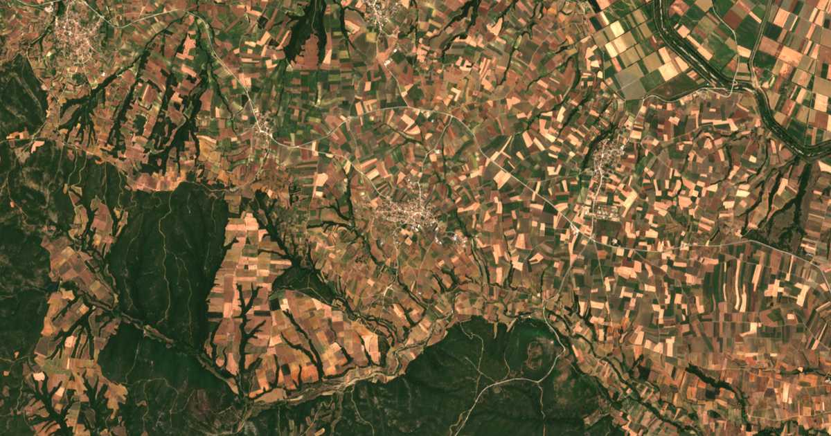 Satellitenkarte von Aspronérion