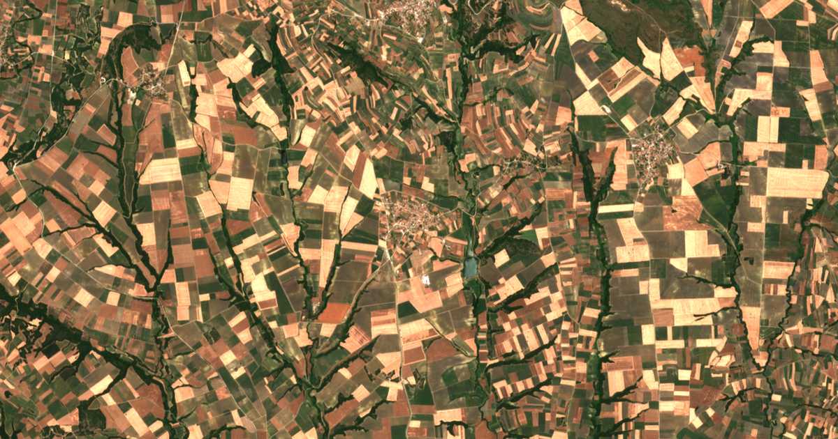 Satellitenkarte von Dóxa
