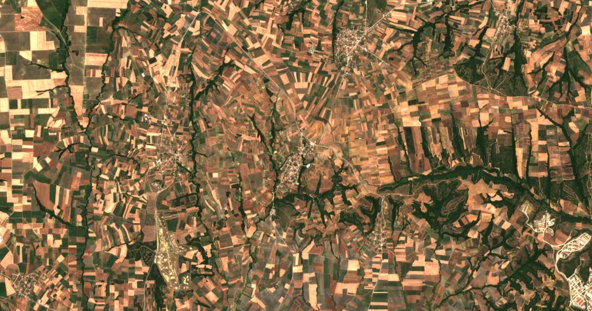 Satellitenkarte von Poimenikón