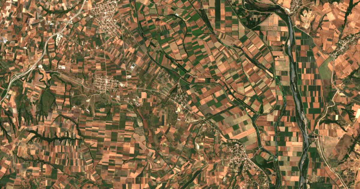 Satellitenkarte von Rígion