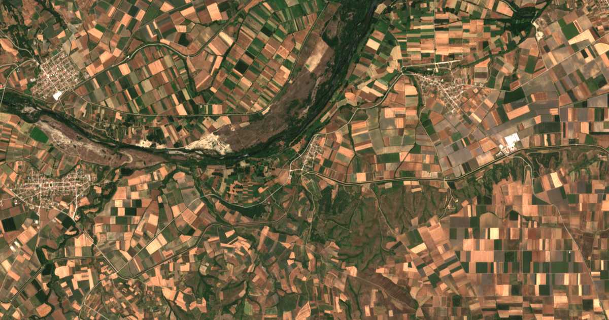 Satellitenkarte von Ammóvounon
