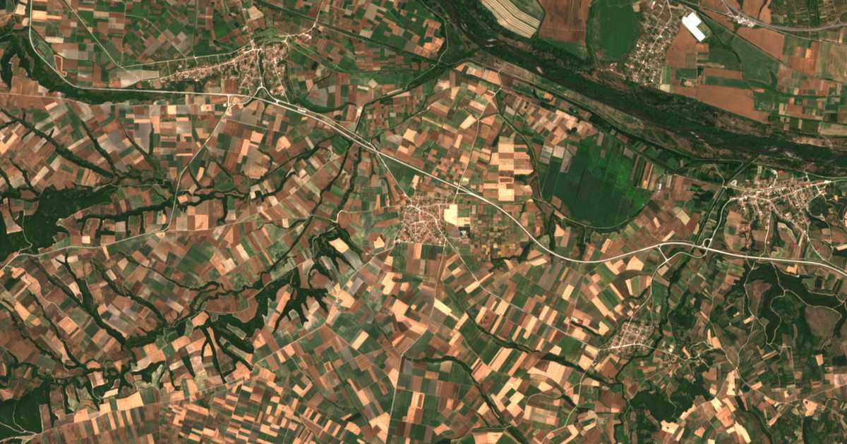 Satellitenkarte von Pteléa