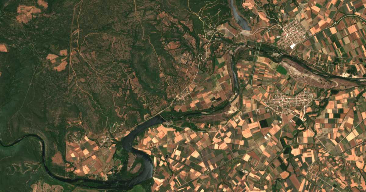 Satellitenkarte von Therapeió