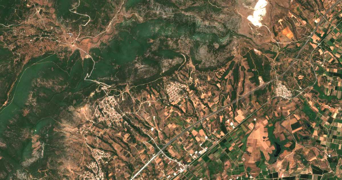 Satellitenkarte von Gérontas