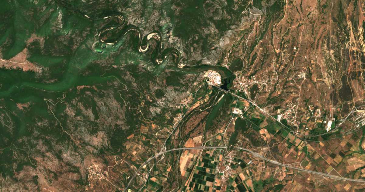 Satellitenkarte von Parádeisos