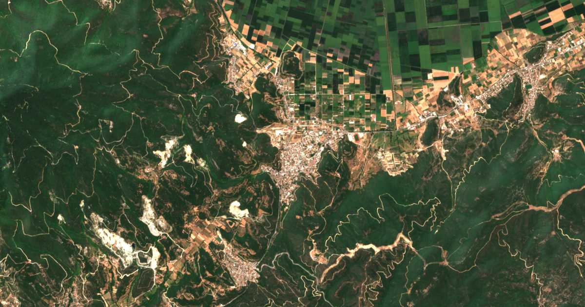 Satellitenkarte von Eleftheroúpolis