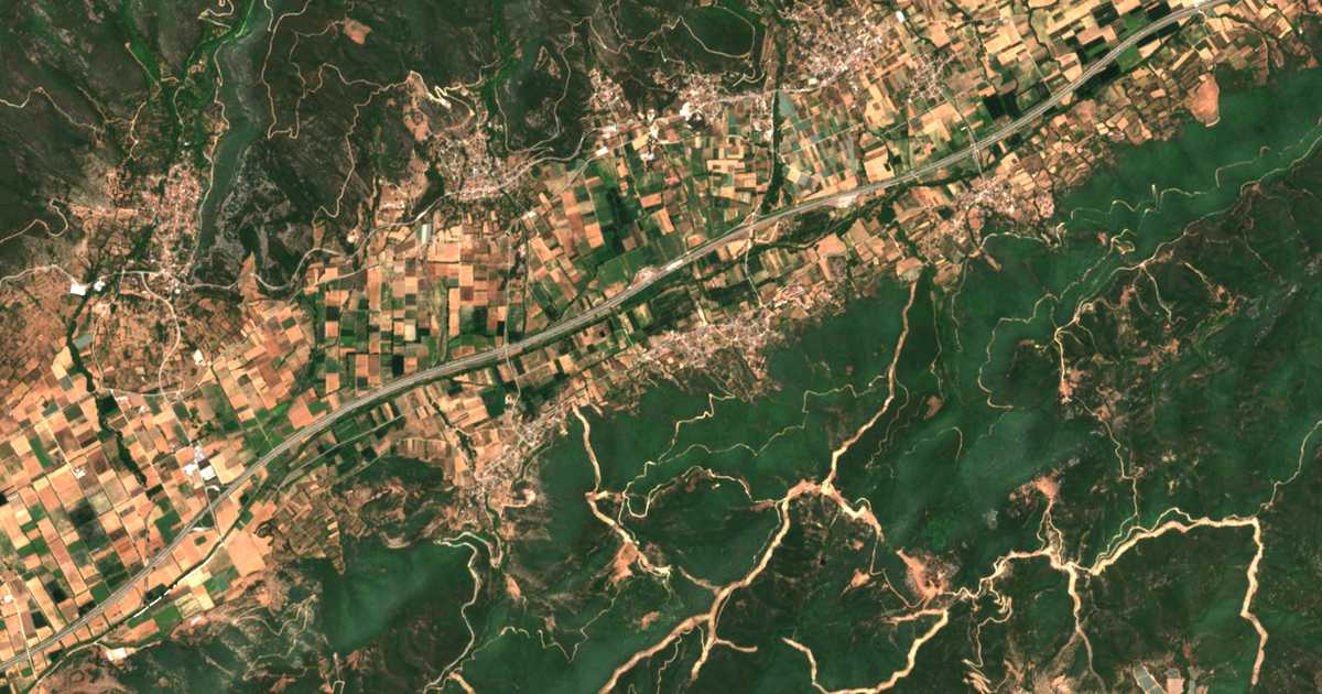 Satellitenkarte von Karavangélis