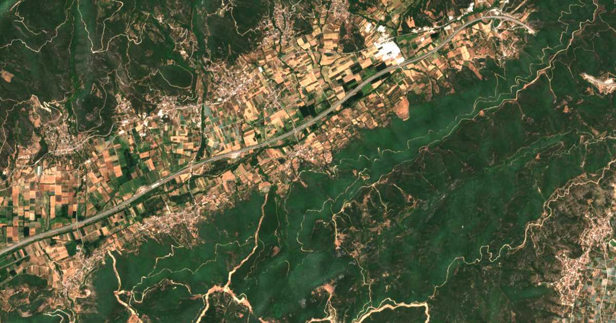 Satellitenkarte von Mélissa