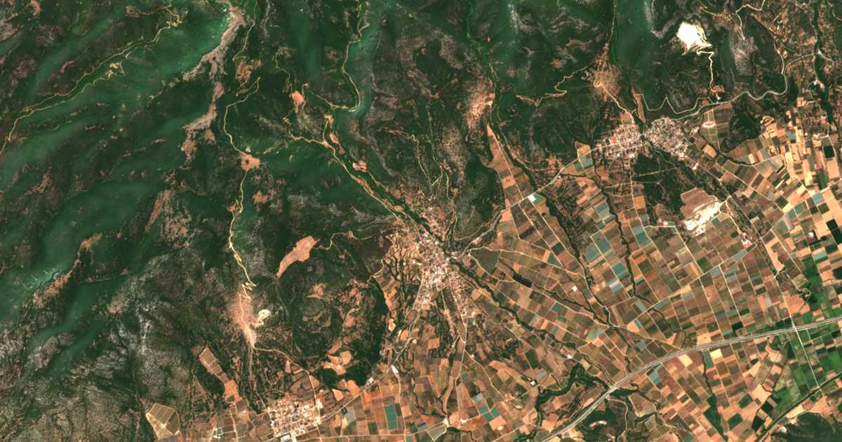 Satellitenkarte von Podochórion