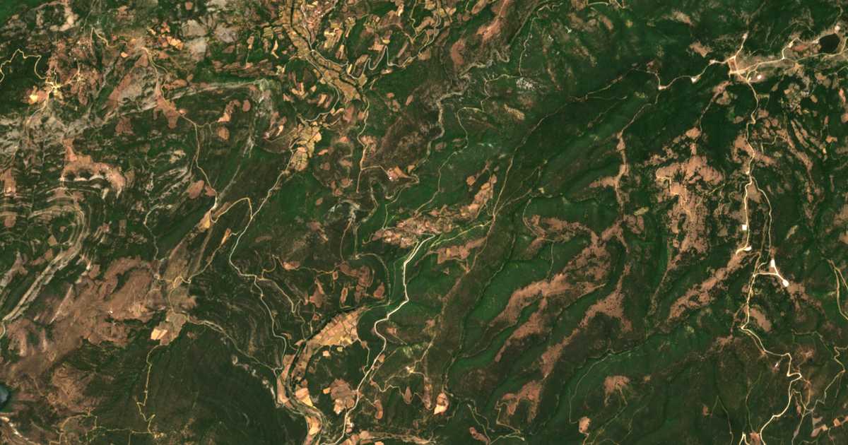 Satellitenkarte von Áno Drosiní