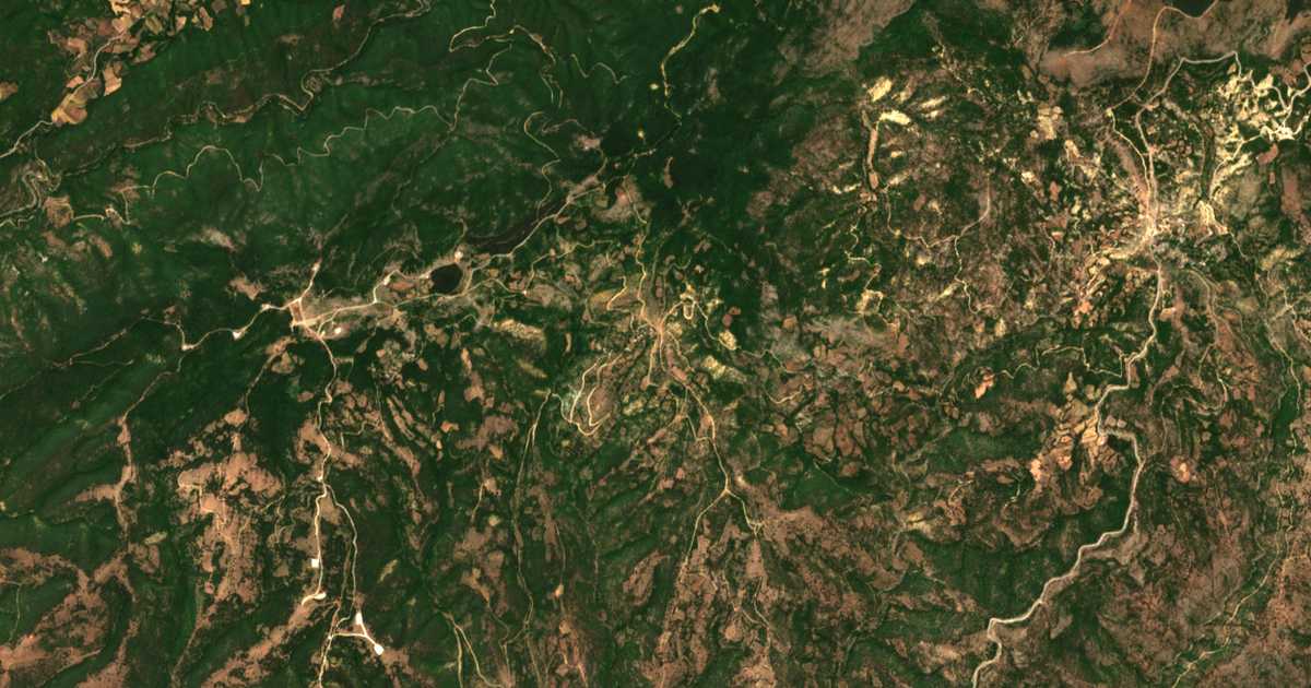 Satellitenkarte von Káto Vyrsíni