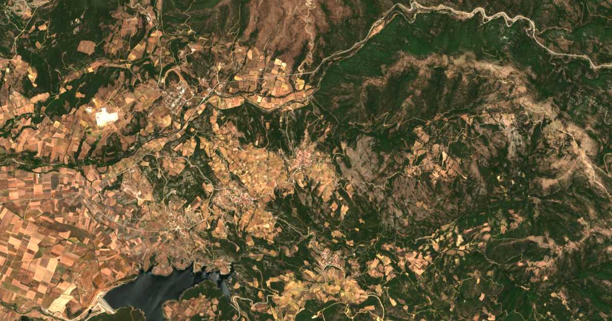 Satellitenkarte von Strofí