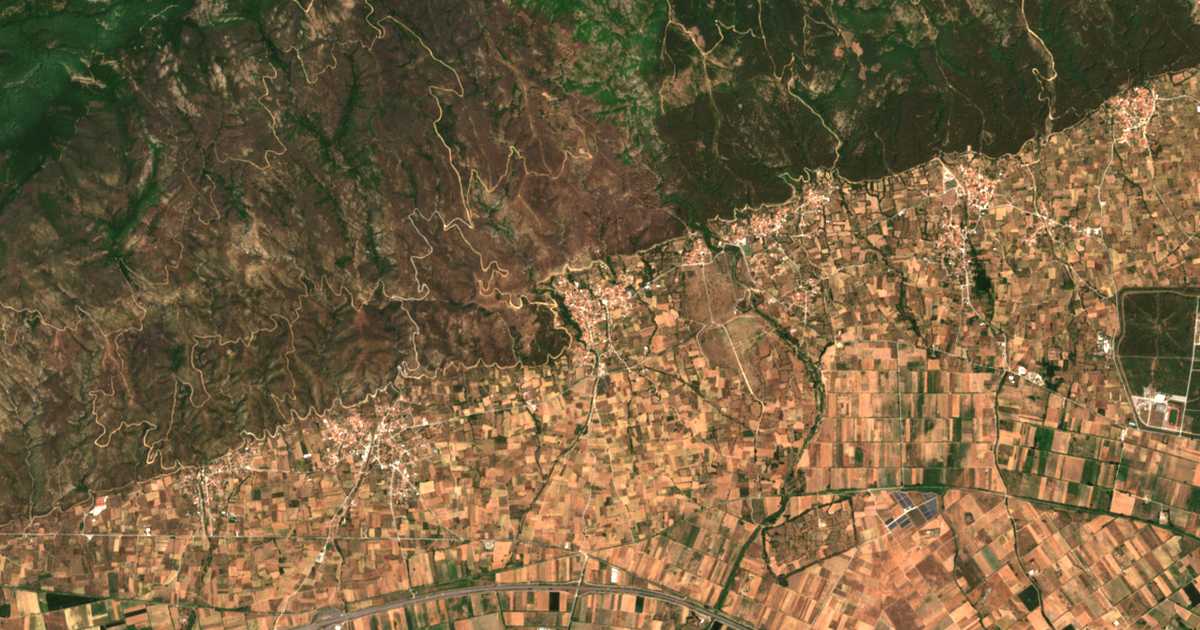 Satellitenkarte von Méga Pistón