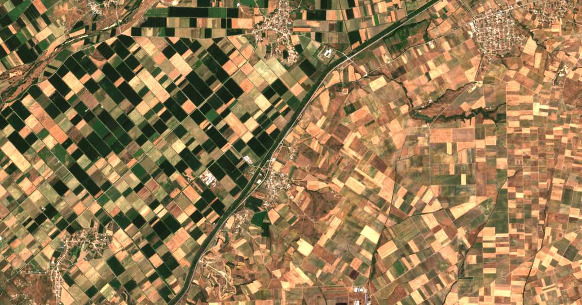 Satellitenkarte von Mikrón Palládion