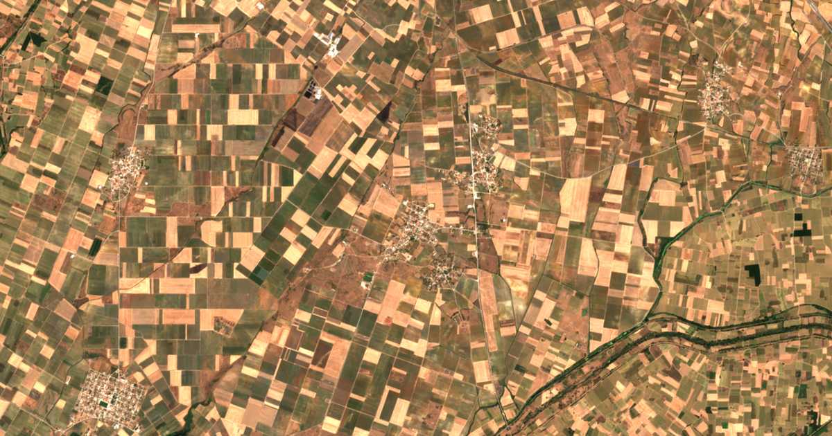 Satellitenkarte von Ágioi Theódoroi