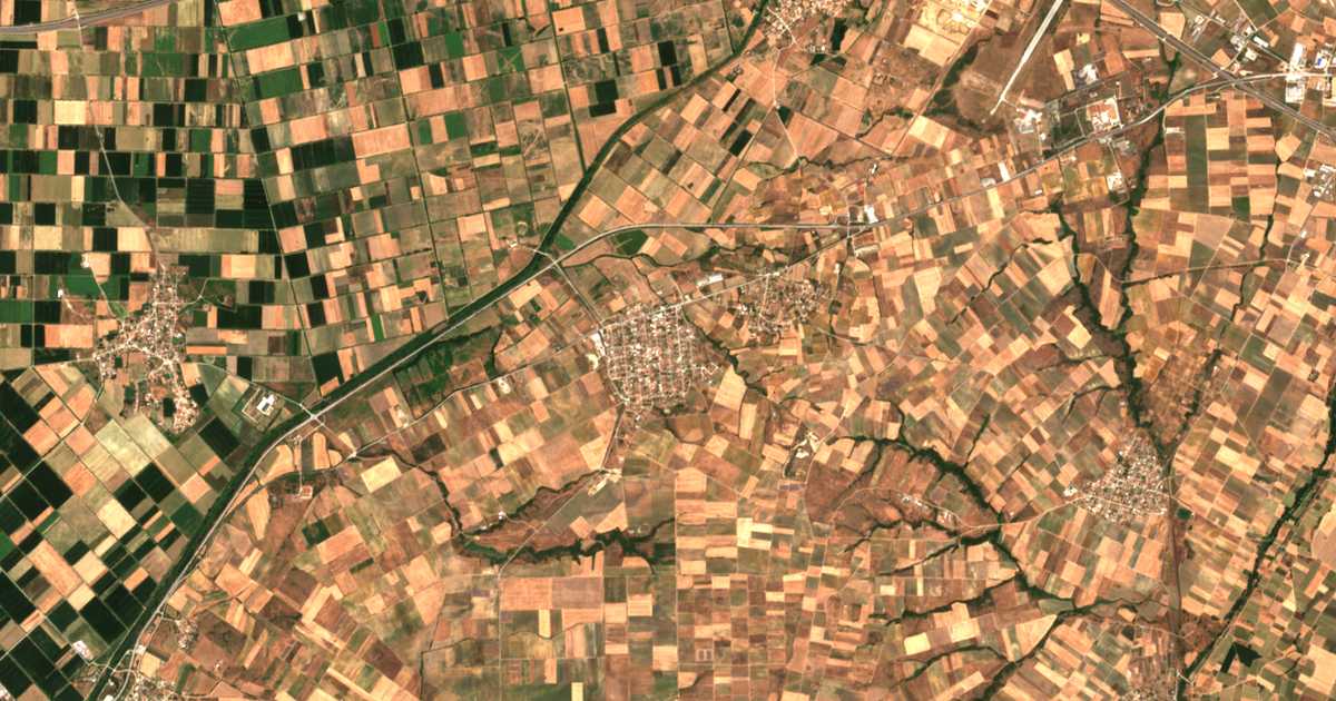 Satellitenkarte von Aigeiros