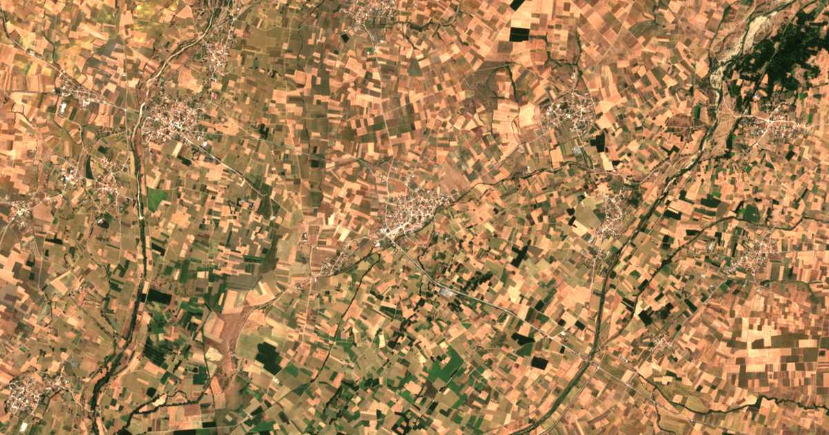 Satellitenkarte von Arísvi
