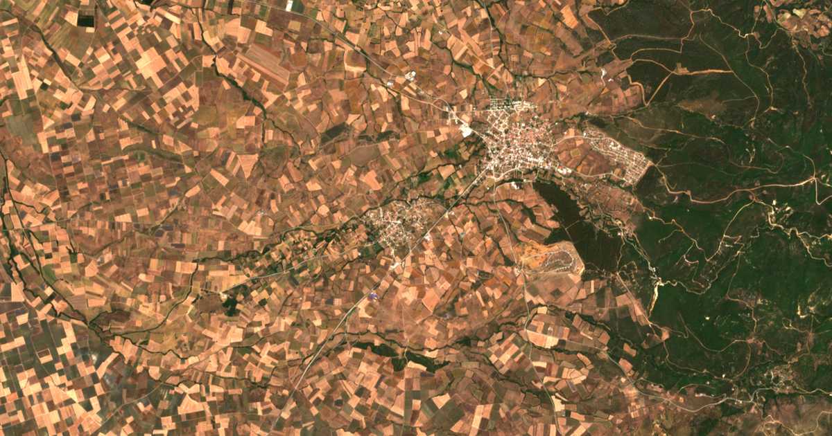 Satellitenkarte von Arsákeion