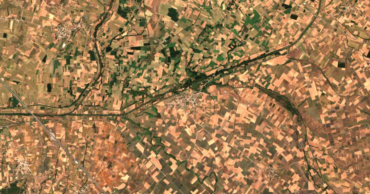 Satellitenkarte von Lofárion