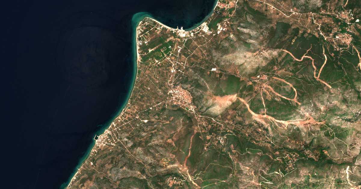 Satellitenkarte von Agios Andreas Prinou