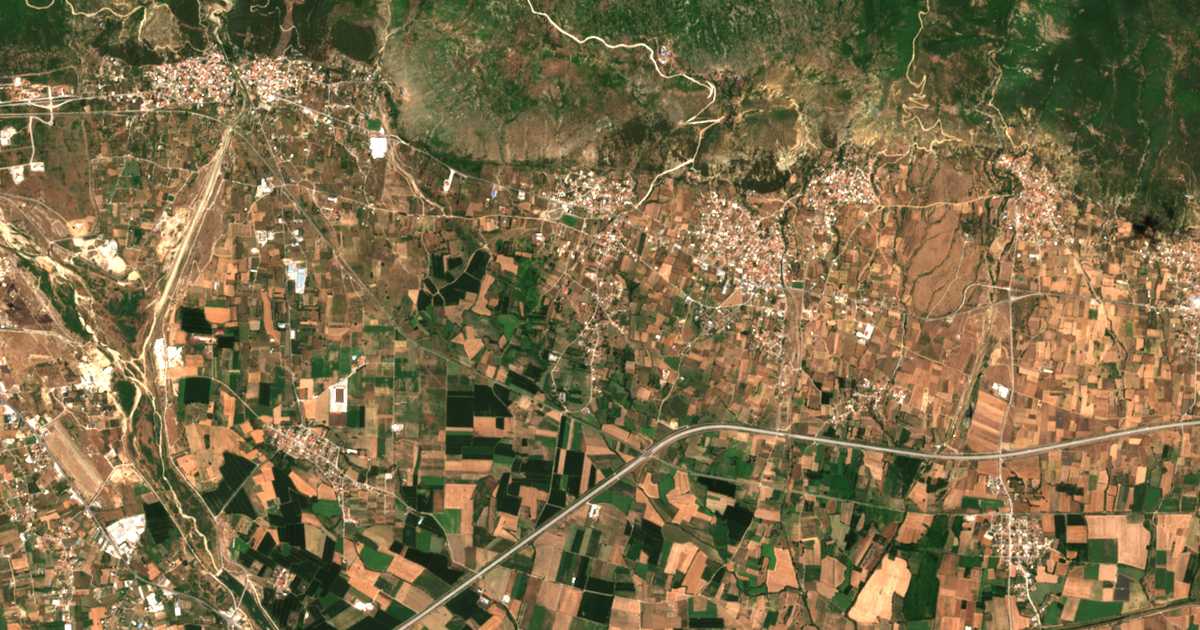 Satellitenkarte von Ákarpon