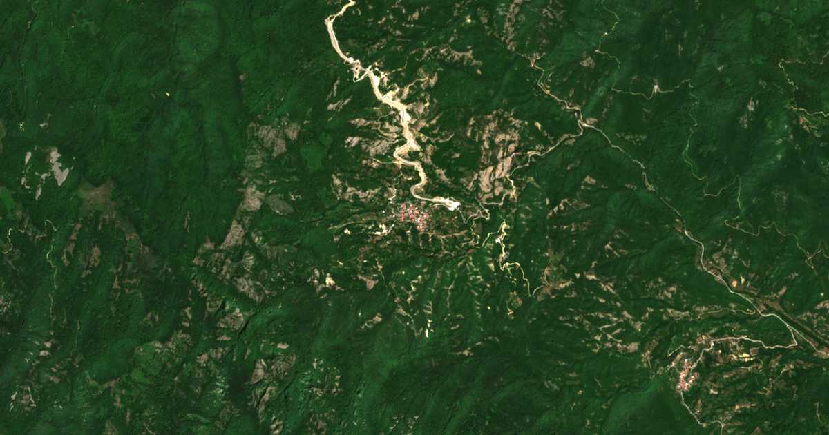 Satellitenkarte von Dimárion