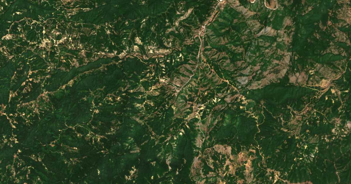 Satellitenkarte von Témenos