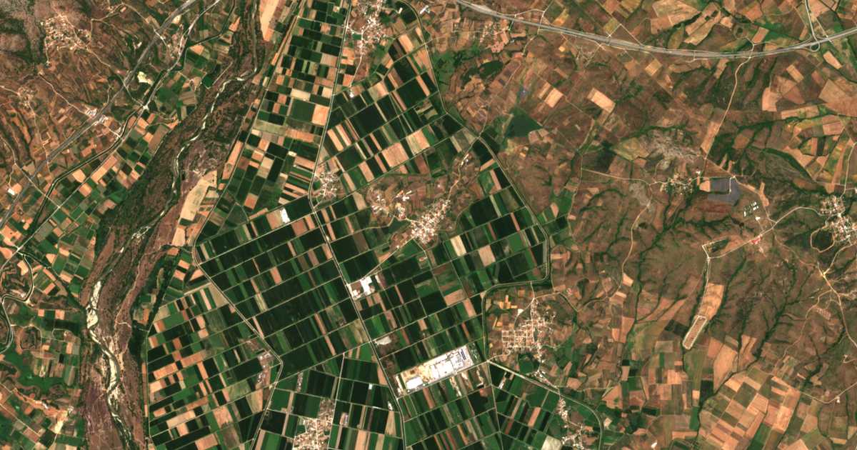Satellitenkarte von Ágios Athanásios