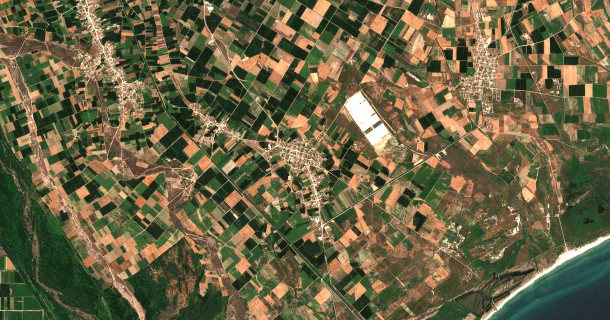 Satellitenkarte von Néon Erásmion