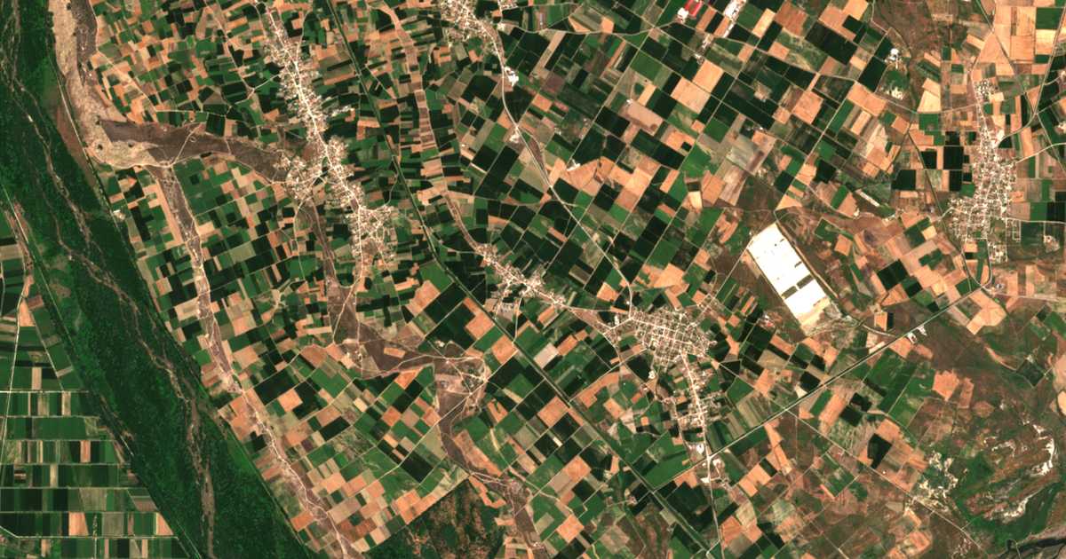 Satellitenkarte von Palaión Erásmion