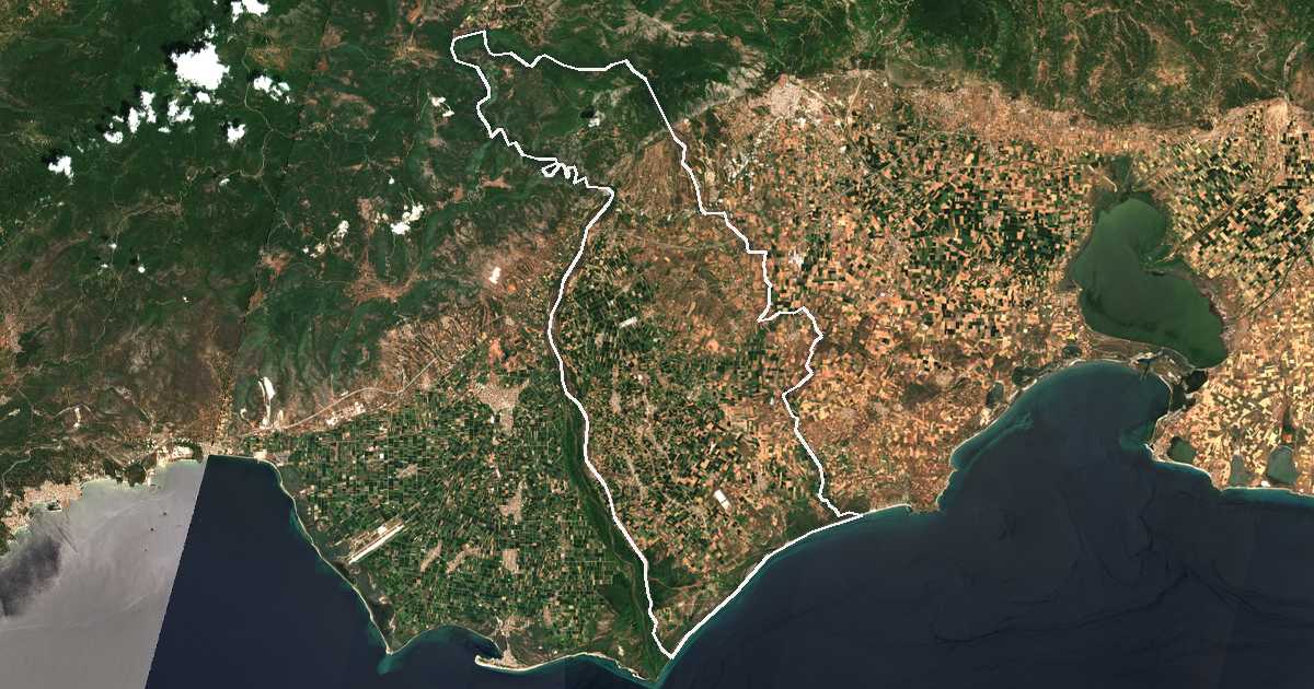 Satellitenbild mit eingezeichneter Grenze: Topiros