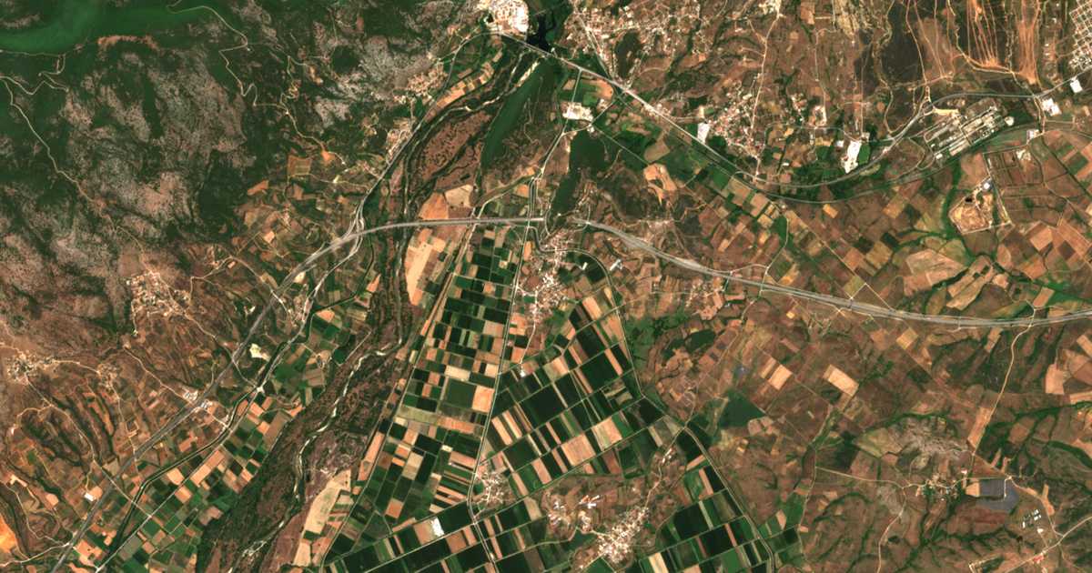 Satellitenkarte von Thalassiá