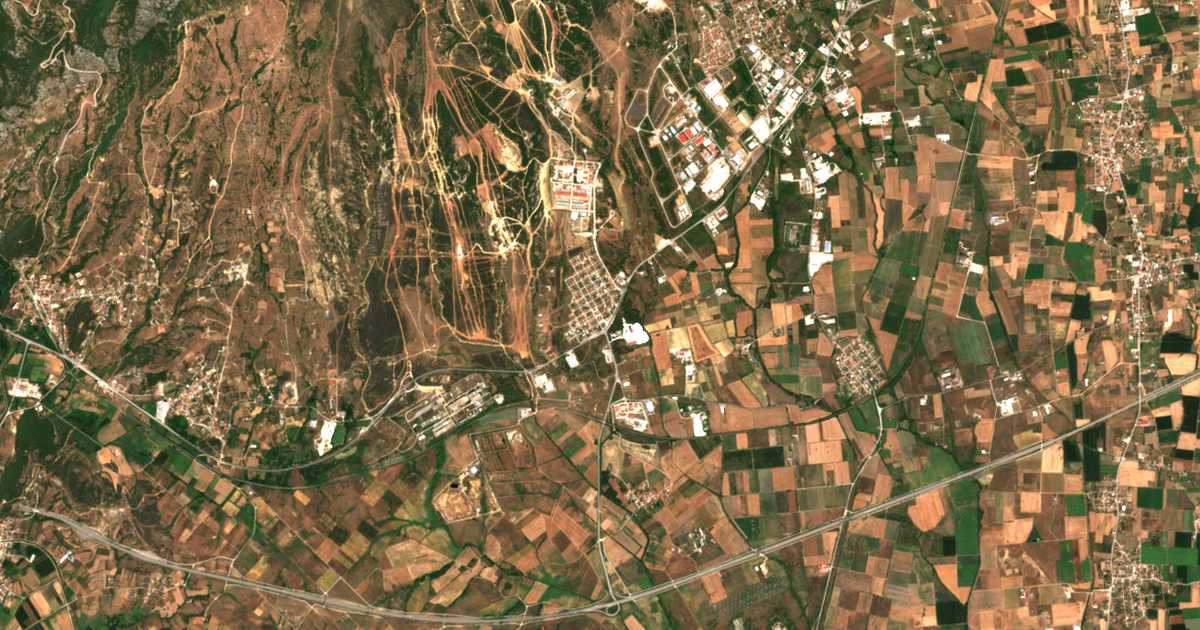Satellitenkarte von Petrochórion
