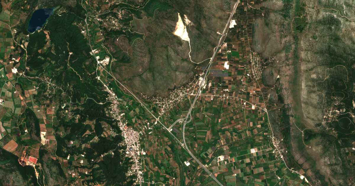 Satellitenkarte von Kampí