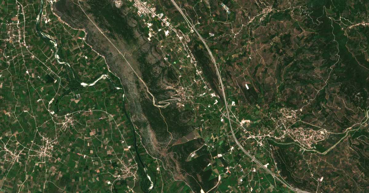 Satellitenkarte von Limíni
