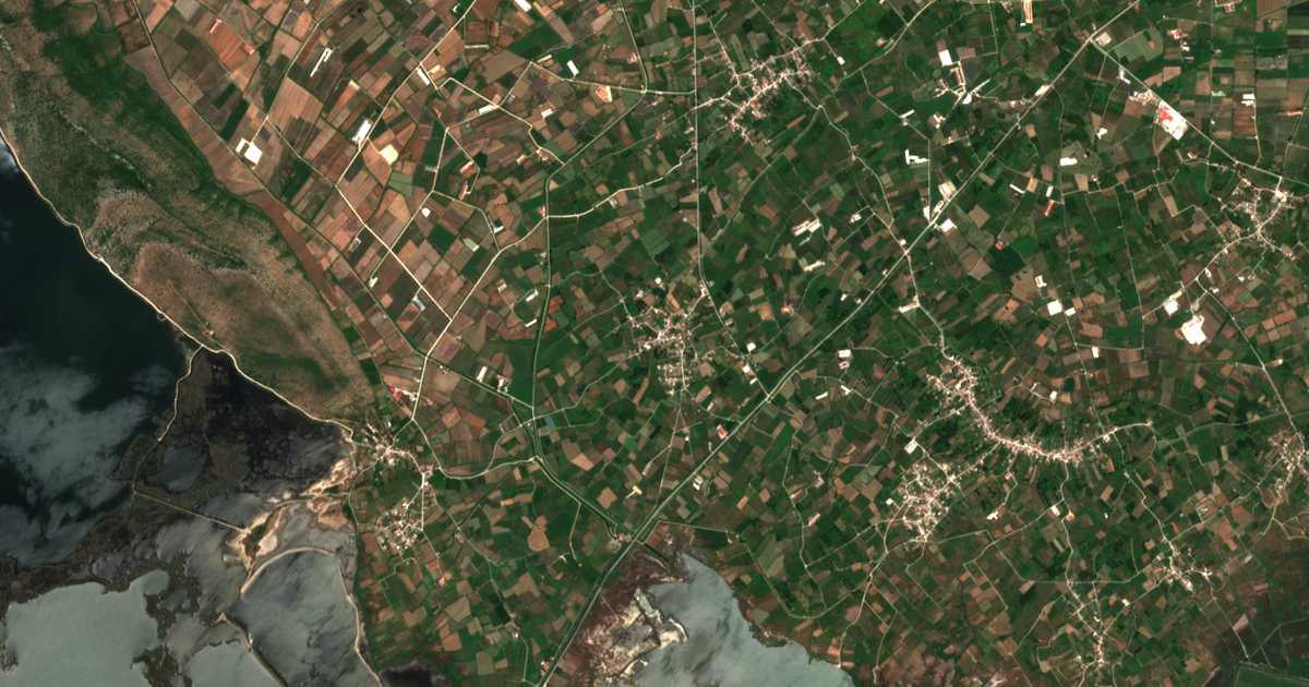 Satellitenkarte von Polýdroson