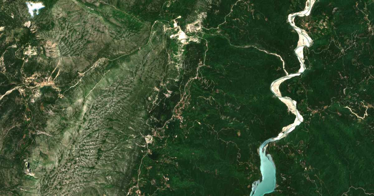 Satellitenkarte von Rodavgí