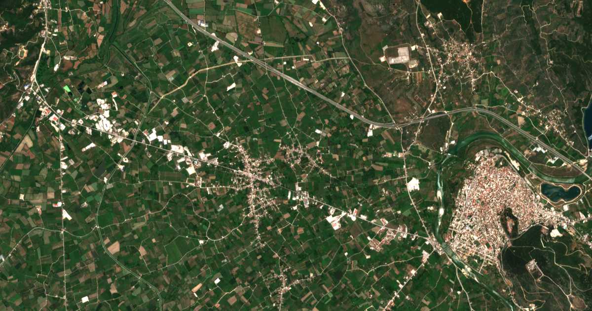 Satellitenkarte von Rókka
