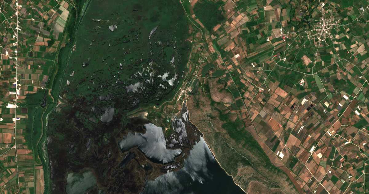 Satellitenkarte von Strongylí