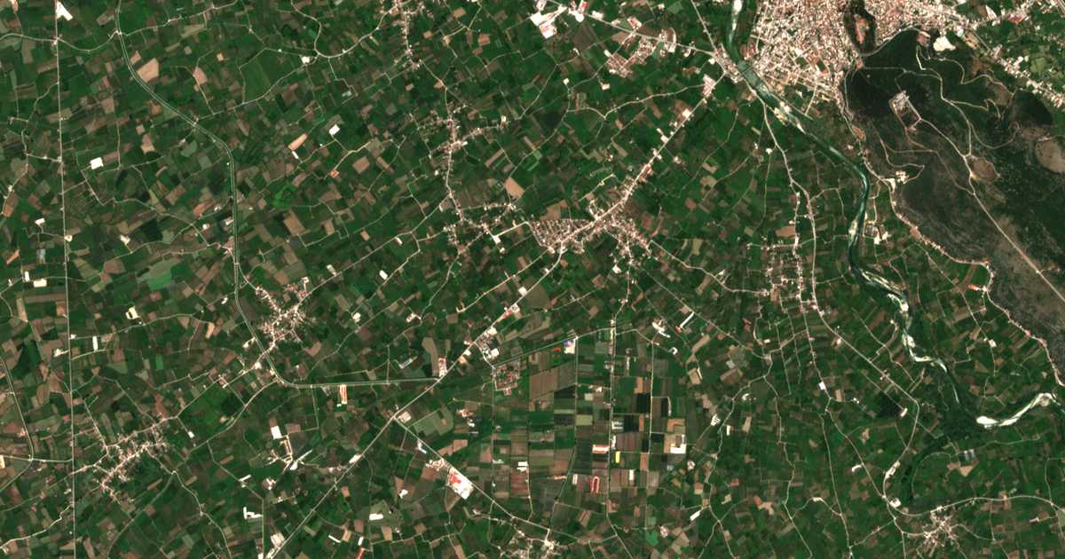Satellitenkarte von Syngounéika