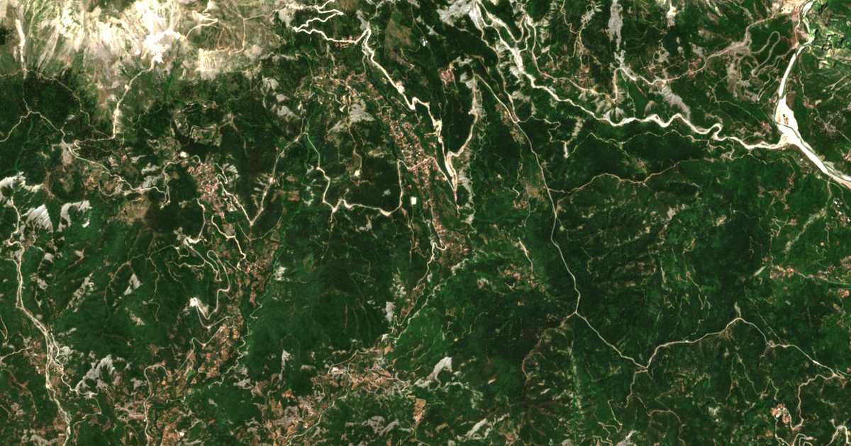 Satellitenkarte von Ampélia
