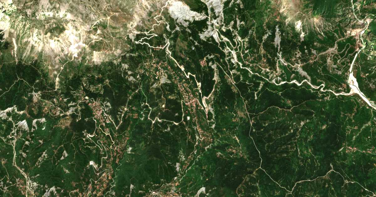 Satellitenkarte von Athamánion